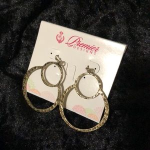 Premier Designs Jane earring NWOT